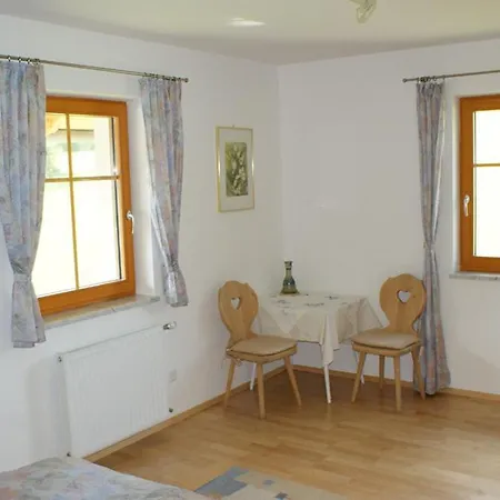 Ferienwohnung Bacher *
